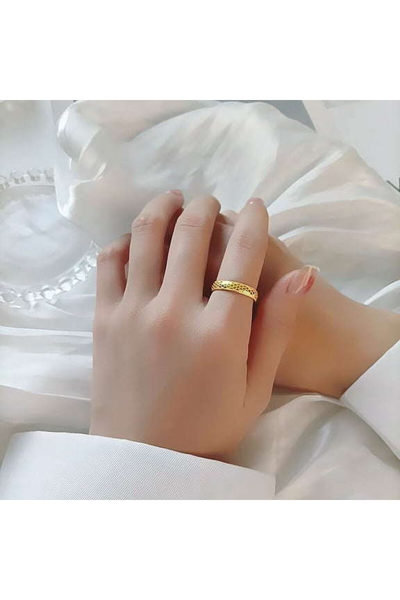 Titanium Steel No Fading Scale Curved Honeycomb Ring For Women