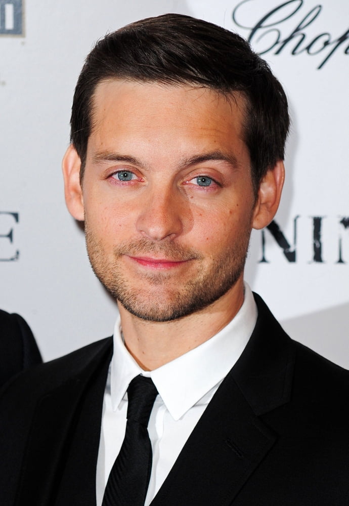 Tobey Maguire At Arrivals For New York Premiere Of Nine Canvas Art -  (16 x 20)