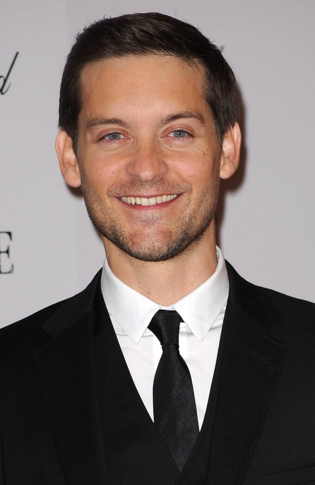 Tobey Maguire At Arrivals For New York Premiere Of Nine Canvas Art - (16 x 20)