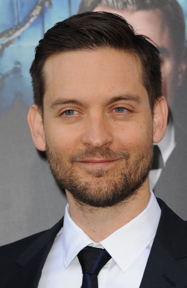 Tobey Maguire At Arrivals For The Great Gatsby Premiere Canvas Art - (16 x 20)