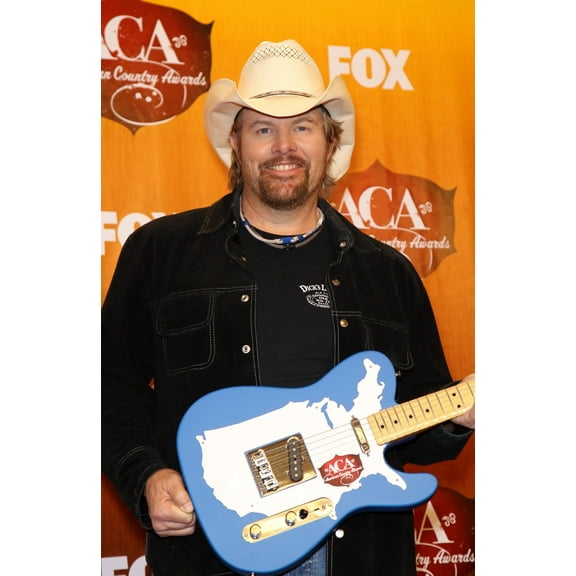 Toby Keith In The Press Room For 2011 American Country Awards - Press Room, Mgm Grand Garden Arena, Las Vegas, Nv December 5, 2011. Photo By MoraEverett Collection Celebrity (8 x 10)