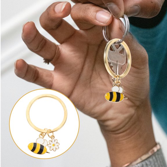 Toddmomy 5Pcs Bee Key Ring Metal Keychain Pendant Multi Colored Fresh Design For Women Bag Charm Daily Use 4.5x3cm