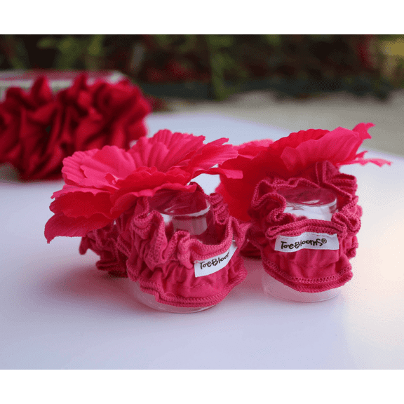 ToeBlooms Infant Girls Fabric Shoes - Drama Queen Size 0-12 Months Gift Box