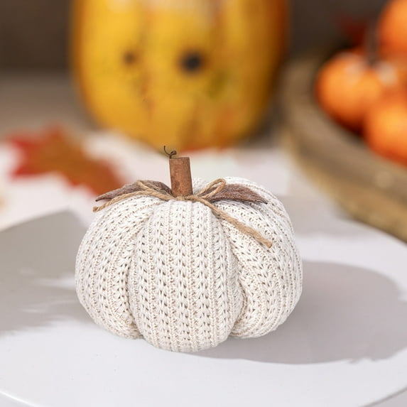 Tokeaaoa Pumpkin Shaped Throw Pillow Fall Decor Soft Decorative Cushion for Home Office Sofa Thanksgiving Halloween Party Gift Polyester Cozy Accent