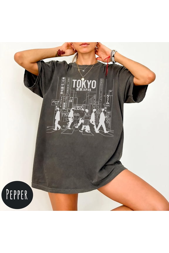 Tokyo Graphic Tee: Retro Japanese Streetwear T-Shirt