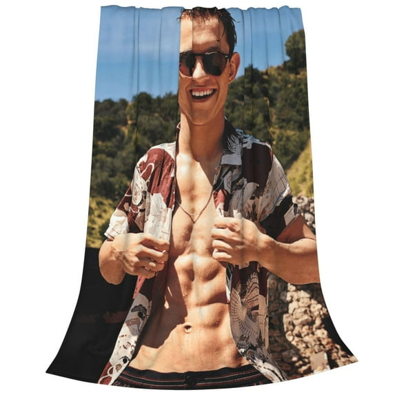 Tom Blanket Flannel Lightweight Wool Blanket Suitable for Living Room Sofa Bedroom Travel Blanket