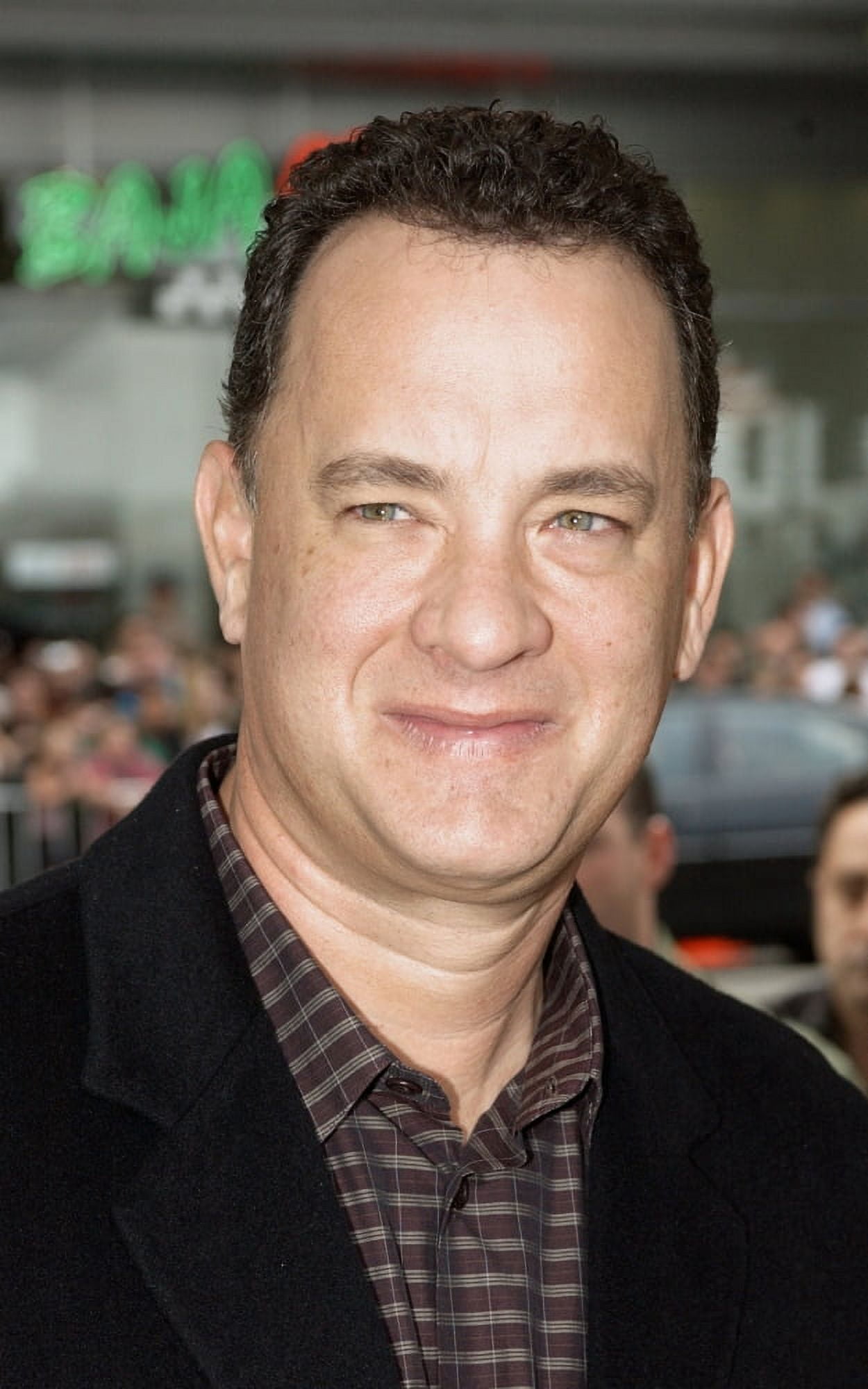 Tom Hanks At The Premiere Of The Polar Express November 7 Canvas Art -  (16 x 20)