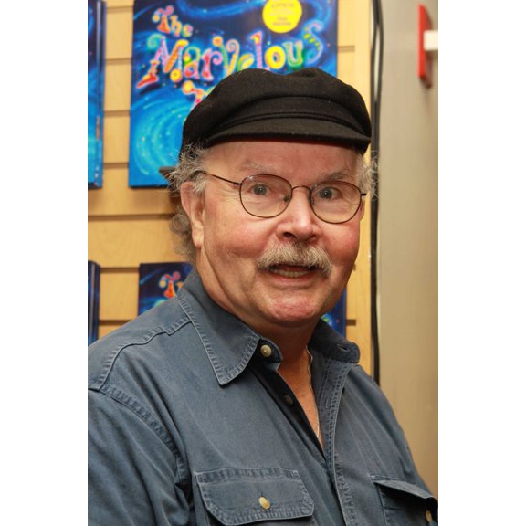 Tom Paxton 9-26-2009, at Borders Books promoting Tom Paxtons new book "The Marvelous Toy" based on his song he wrote nearly fifty years ago; Time Warner Center, NYC. Photo by Adam Scull (Tom