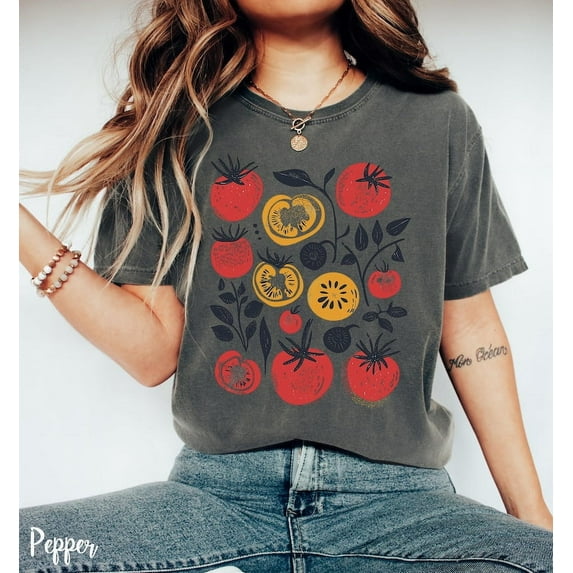Tomato Tshirt, Cute Whimsical Tomato Garden Print Tee, Vegetable Garden Gift, Tomato Girl Aesthetic Cottagecore Vegetable Fruit Vegan Gifts