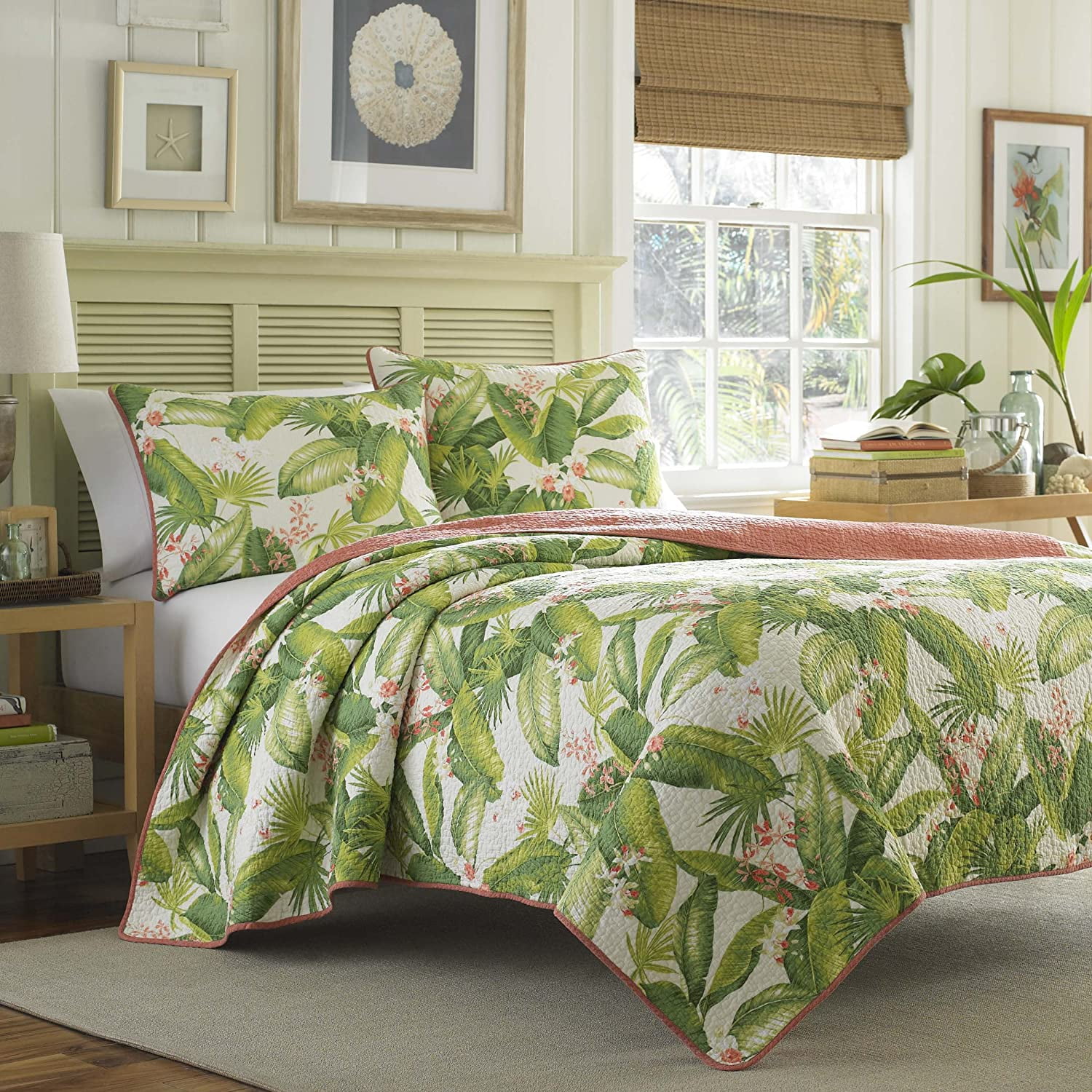 Ecru Twin Cotton Reversible Quilt Set with Palm Leaf Design