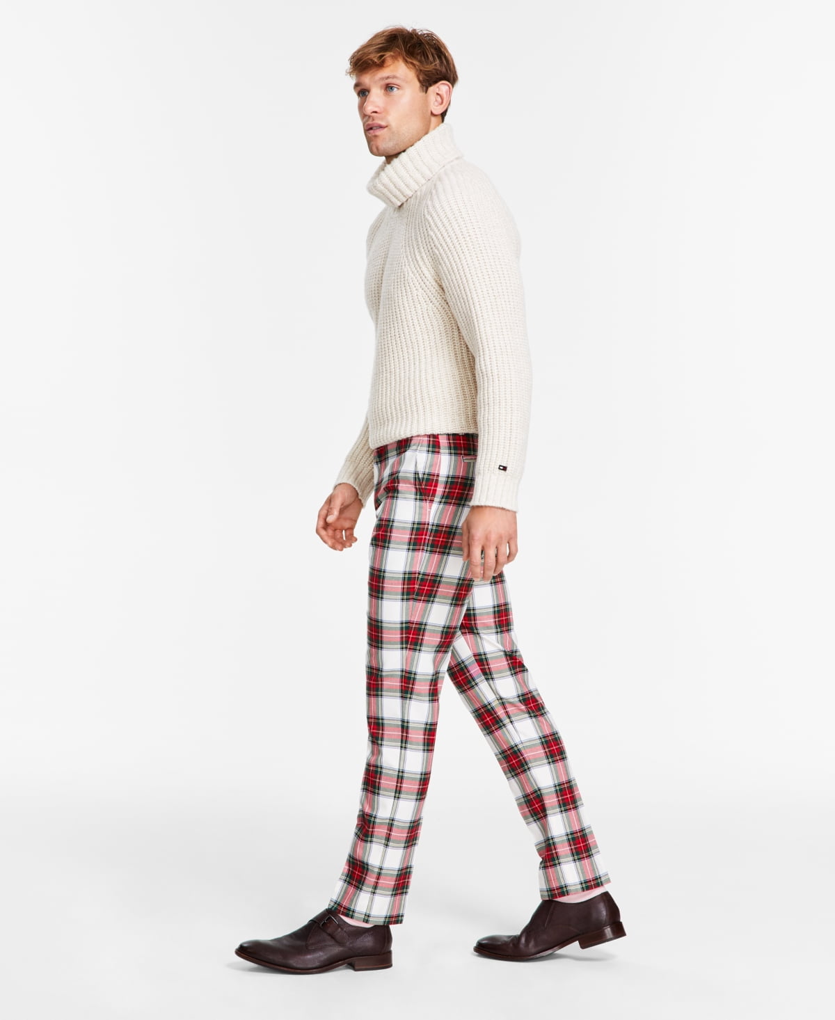 slim fit dress slacks Tommy Hilfiger Men's Slim Fit Thflex Tommy Chino main image 0