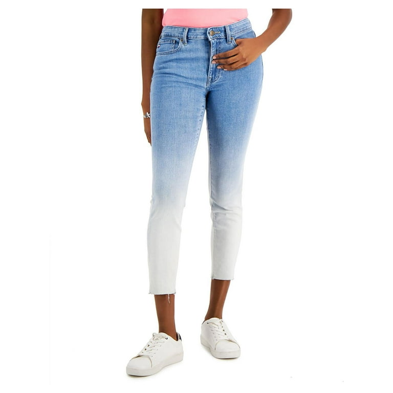 How to Style High-waisted Jeans - BC Living