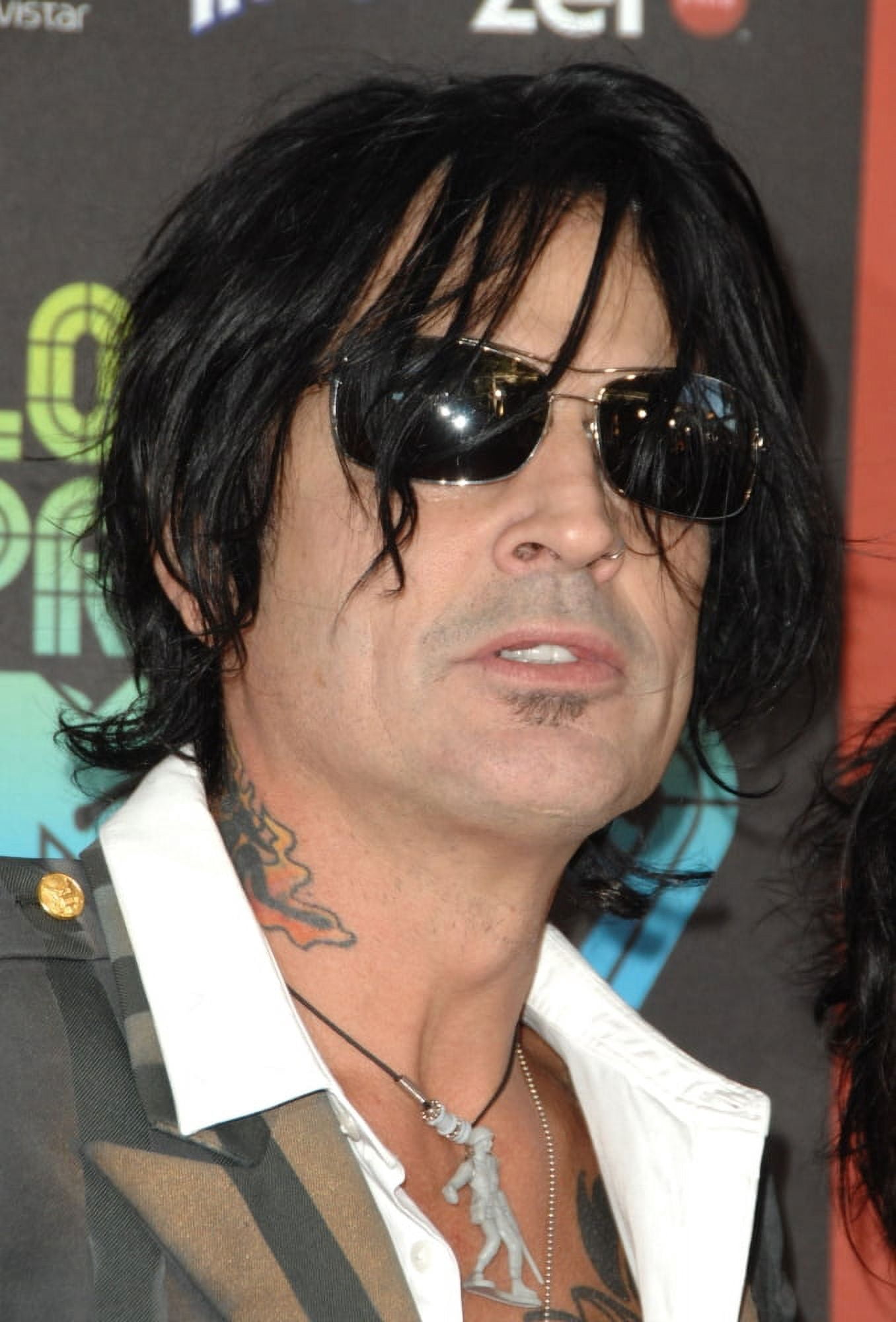 Tommy Lee Canvas Art - (16 x 20)