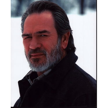 Tommy Lee Jones In The Snow For The Hunted Photo Print (16 x 20) - Item # MVM57949