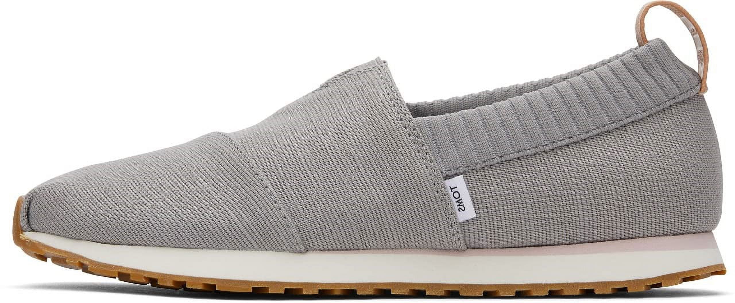 STYLE: TOMS Men Alpargata Resident
COLOR: Drizzle Grey Heritage Canvas
SIZE: 7.5 Mens Alpargata Grey Heritage Canvas Espadrille – TOMS.com main image 2