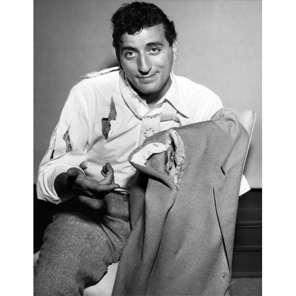 Tony Bennett History (18 x 24)