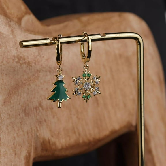 Top-kevin Christmas Tree Dangle Drop Small Hoop Earrings for Women Cute Star Green Dangling Xmas Holiday Earring Christmas Accessories Jewelry Gifts