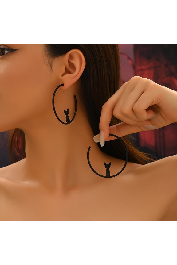 Gothic Black Cat Ear Cuffs - Cute Halloween Party Jewelry with Minimalist Cat Ear Design, Easy-to-Wear Ear Piercings for Women, Perfect for Halloween Costumes, Gothic Events