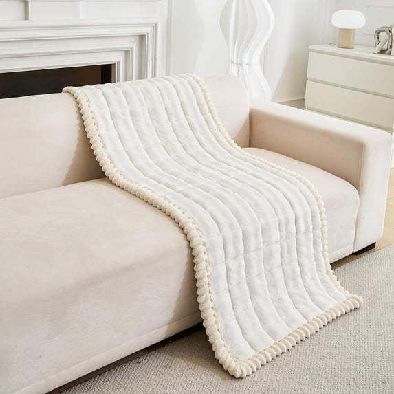 Topchances Velvet Couch Covers for Pets, Sofa Protector for Dogs Cats, Plush Quilted Couch Protective Cover, Pet Bed Mat Couch Cover (Off-white, 28x82 in)