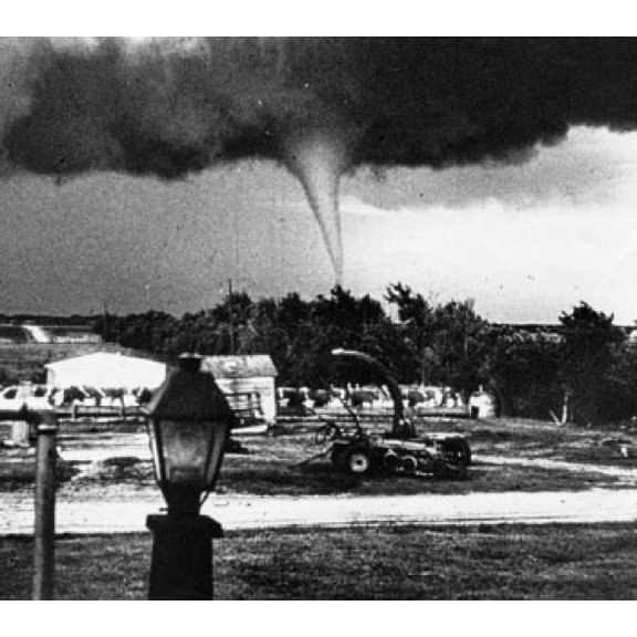 Tornado over a city Canvas Art - (24 x 36)