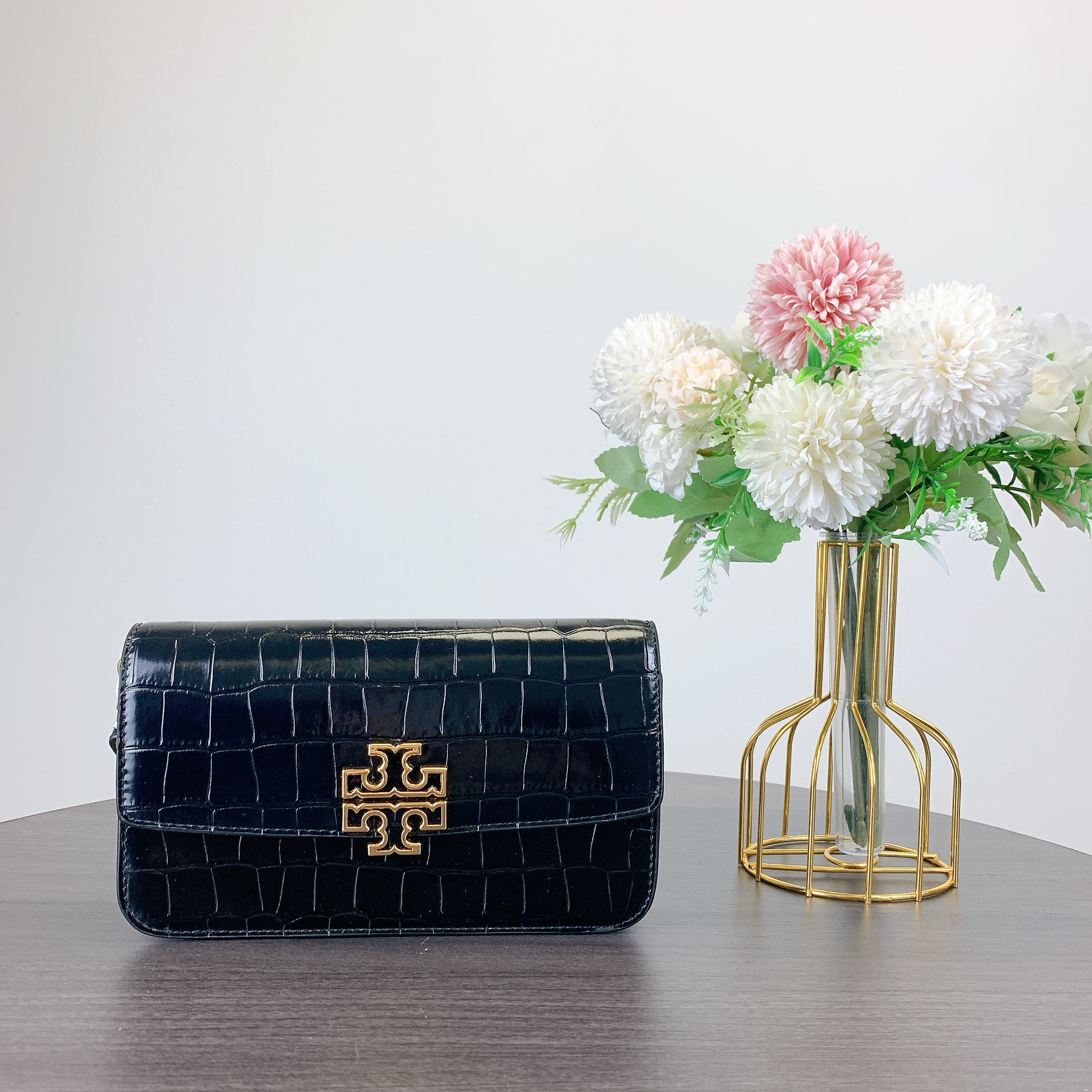 新作★Tory Burch Britten chain wallet wristlet 141073 Tory Burch 141073 Britten chain wallet wristlet IN BLACK