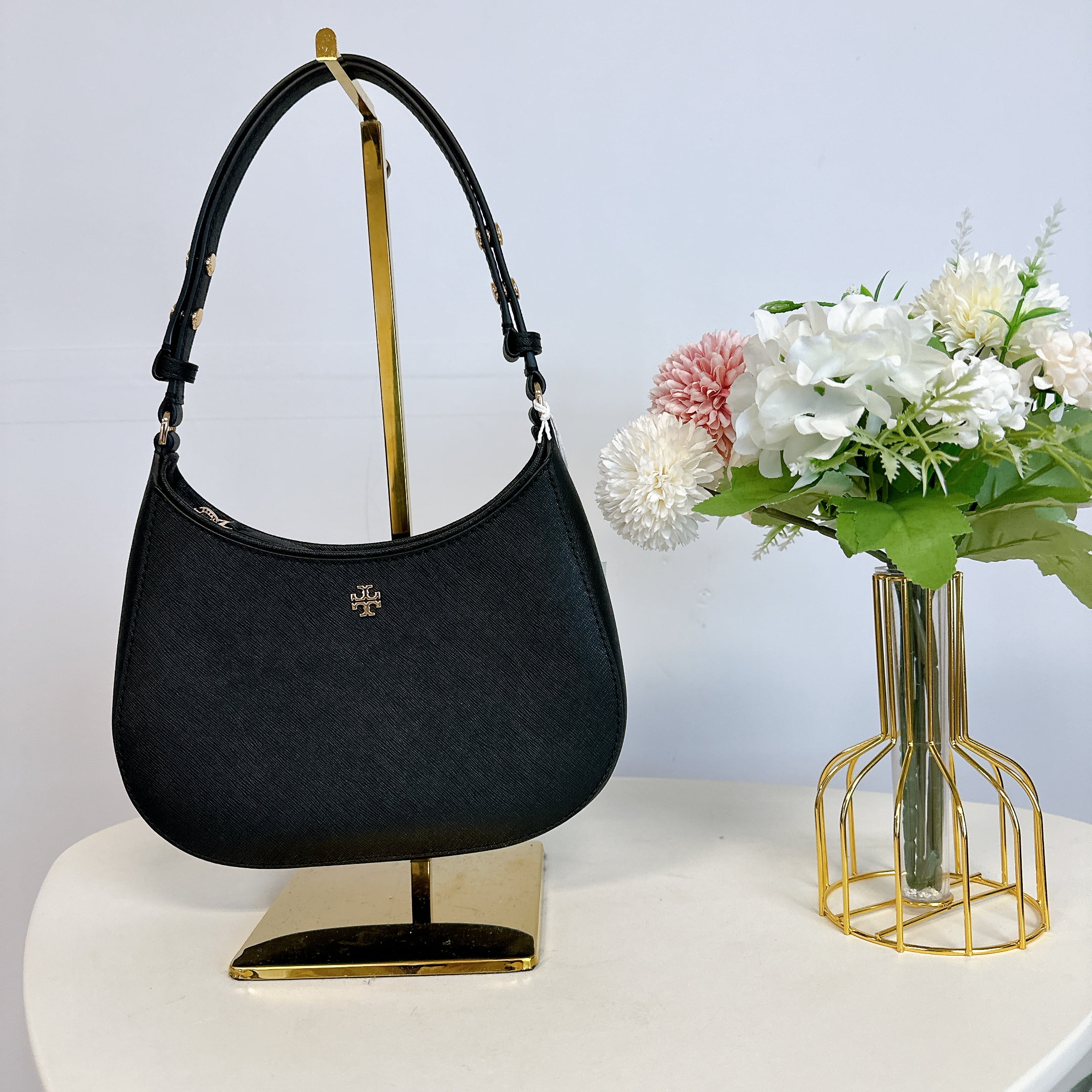 新作★Tory Burch Emerson Shoulder Bag 150258 Tory Burch 150258 Emerson Saffiano Leather Shoulder Bag in