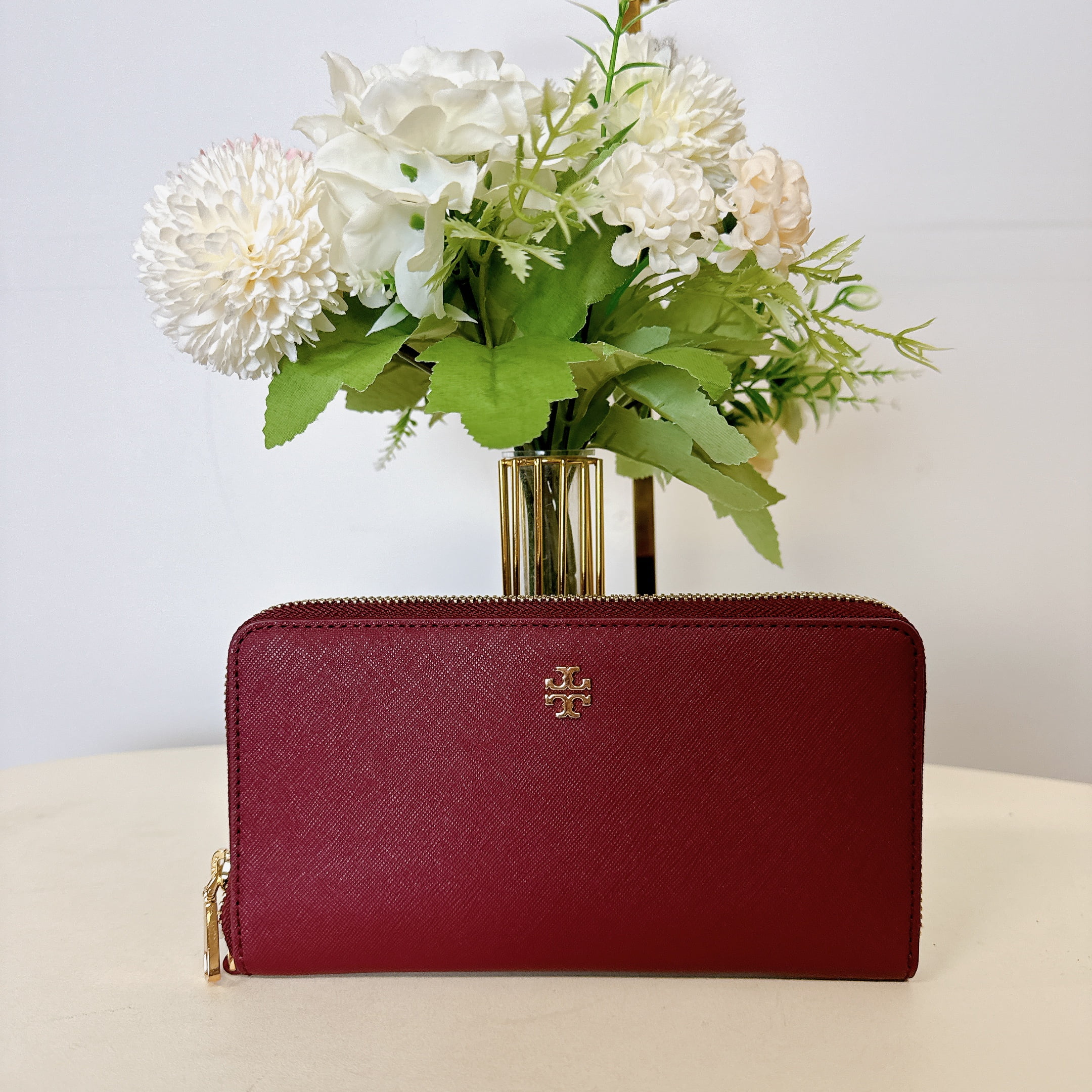 Tory Burch 57803 Emerson Zip Passport Continental Wallet IN Tory Burch 57803 Emerson Zip Passport Continental Wallet IN