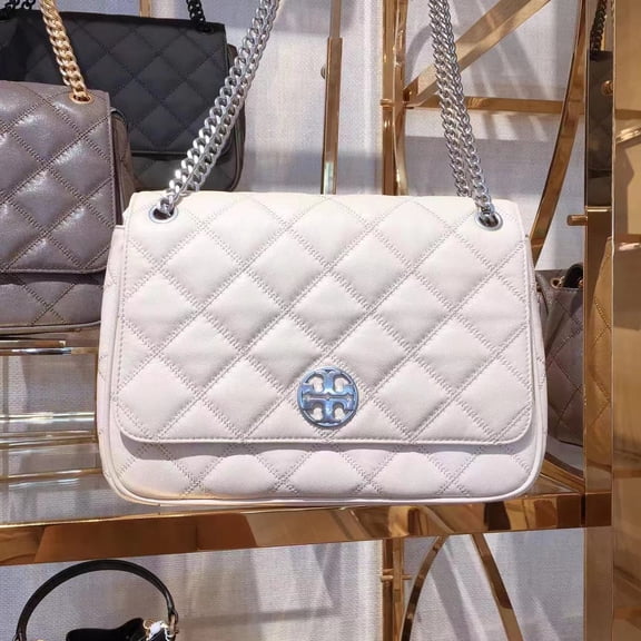Tory Burch 87862 0521 Willa Quilted leather shoulder bag in new cream