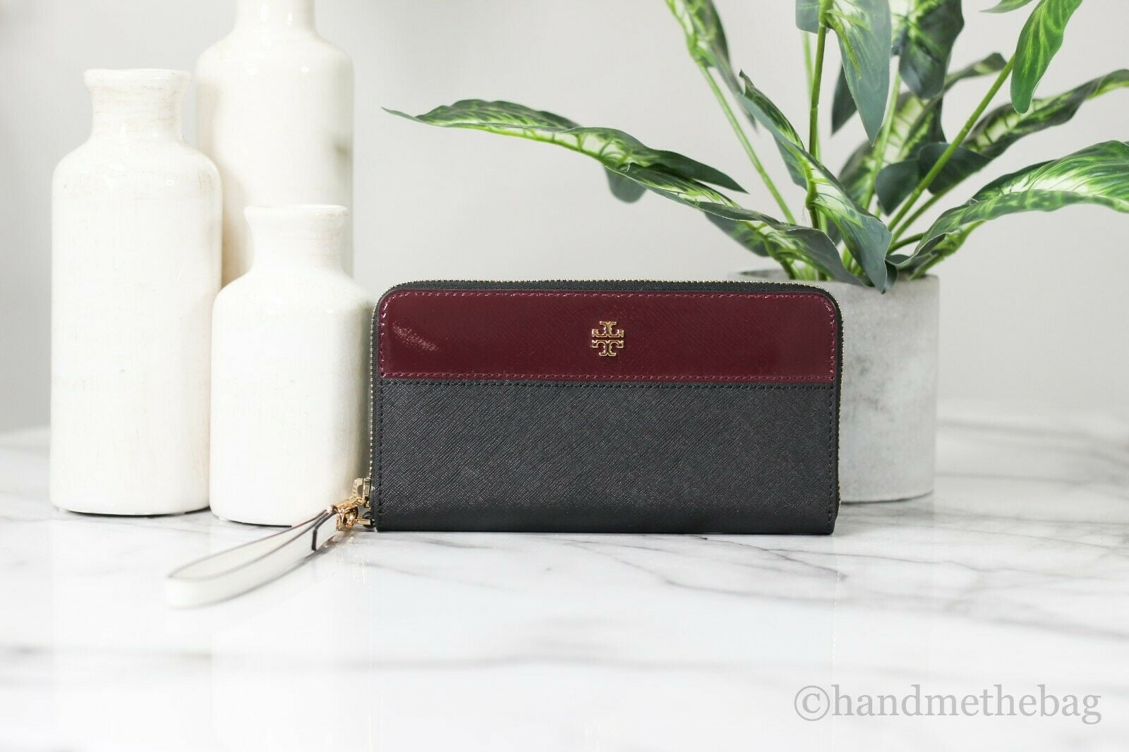 Tory Burch offers EMERSON WRISTLET ZIP