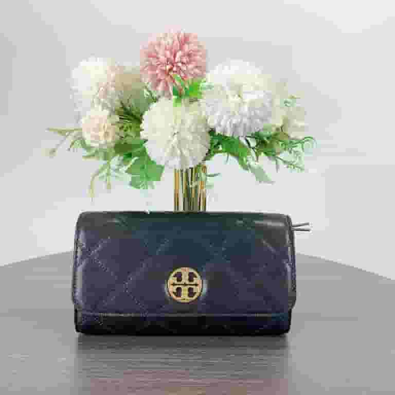 25年 Tory Burch Willa Chain Wallet お財布バッグ 165924 Tory 25年 Tory Burch Willa Chain Wallet お財布バッグ 165924 Tory