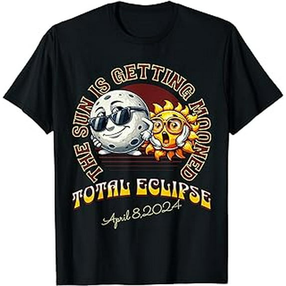 Total Solar Eclipse Chase 2024 Sun is Getting Mooned T-Shirt