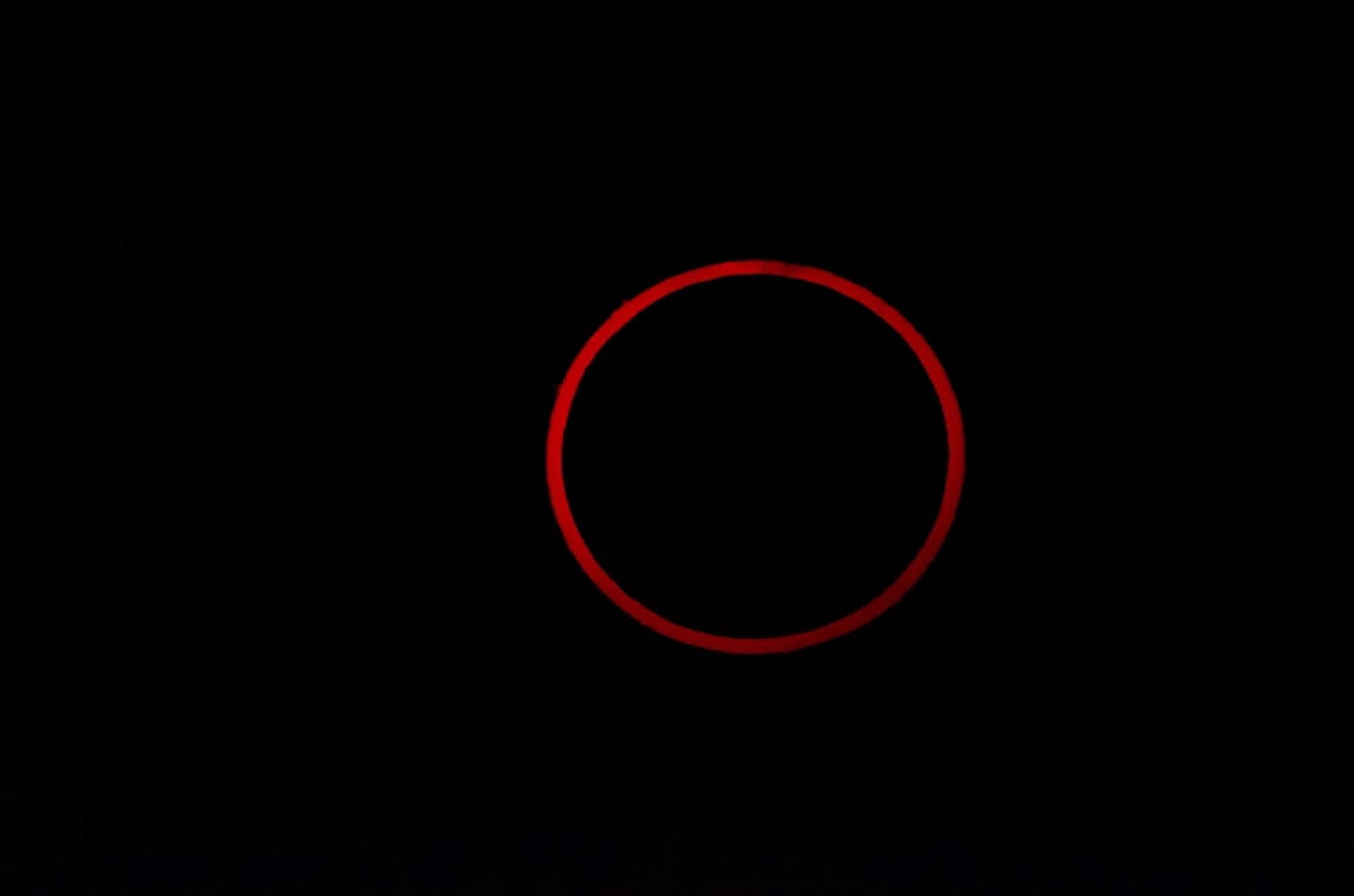 Totality during annular solar eclipse Canvas Art - Phillip JonesStocktrek Images (35 x 23)