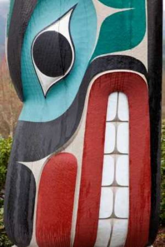 Totem Detail II Canvas Art - Kathy Mahan (24 x 36)