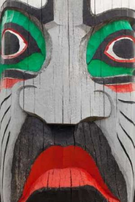 Totem Detail IV Canvas Art - Kathy Mahan (12 x 18)