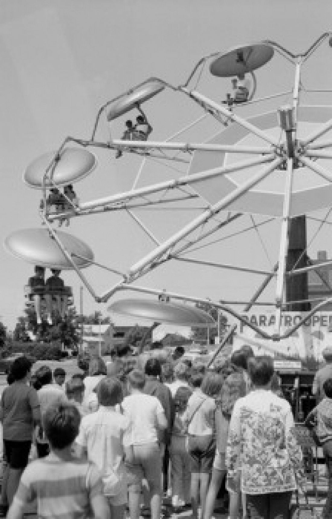 Tourists in amusement park Canvas Art - (24 x 36)