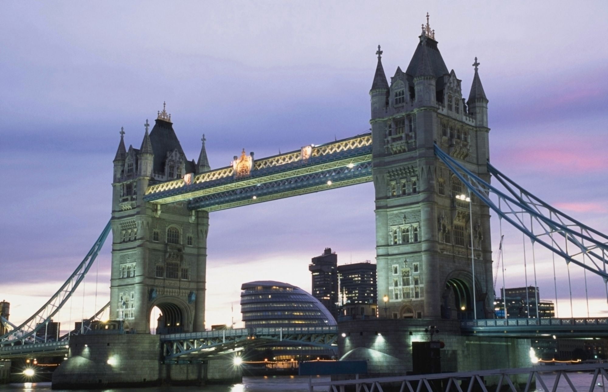 Tower Bridge LondonEngland Canvas Art - Doug McKinlay Design Pics (19 x 12)