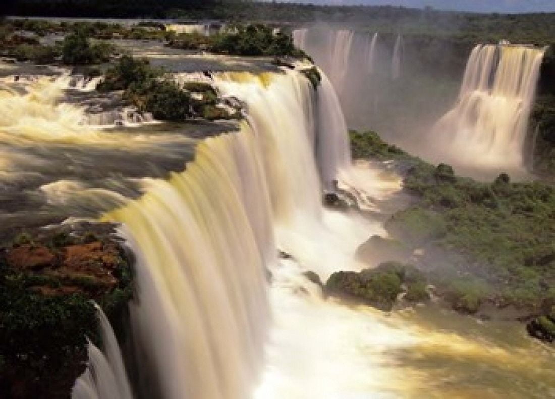 Towering Igwacu Falls Thunders Brazil Canvas Art - Jerry Ginsberg DanitaDelimont (24 x 18)