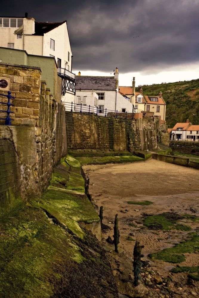 Town Of Staithes North Yorkshire England Uk Canvas Art - John Short Design Pics (12 x 18)
