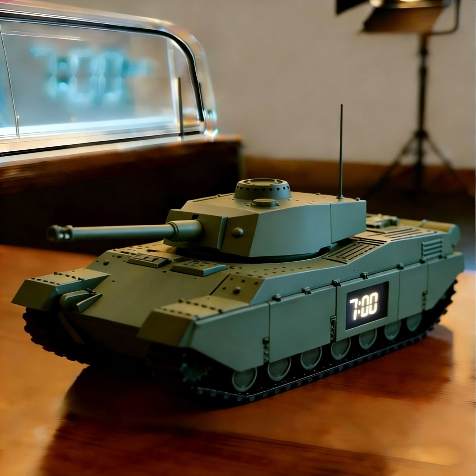 ToyKingdee Tank Commander Alarm Clock,Military Style Tank Shaped Retro ...