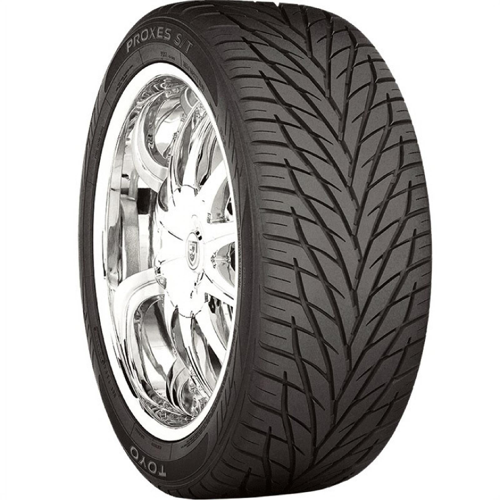Toyo Proxes S/T 265/40R22 106 V Tire