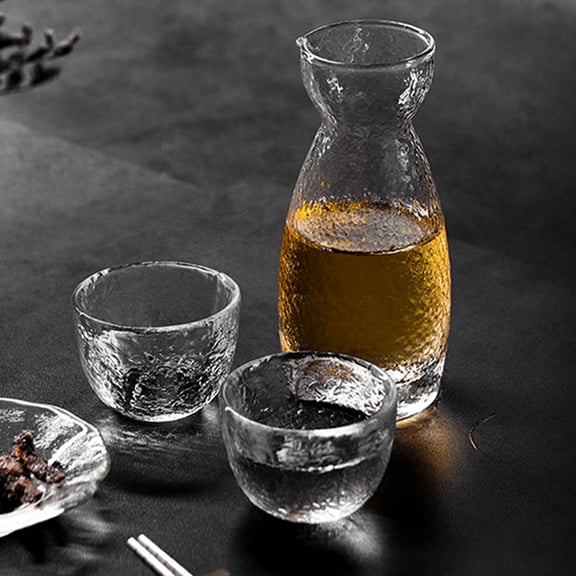 Toyvian Japanese Style Transparent Glass Sake Cup Set - Elegant Wine Glasses for Kitchen and Dining Use, Practical Design