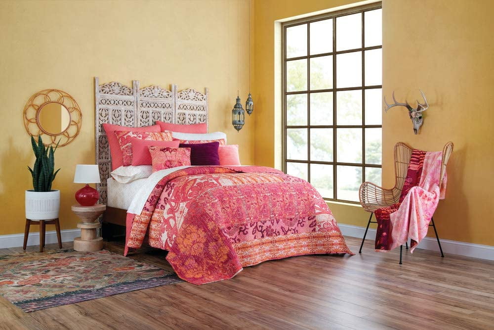 King Size Pink Cotton Reversible Floral Quilt