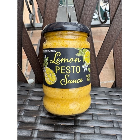 Trader Joe's Lemon Pesto Sauce From Italy (6.7 oz)