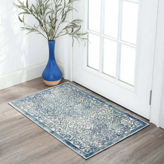 Traditional 2x3 Area Rug (2' x 3'4'') Floral Gray, Cream Indoor Scatter Easy to Clean