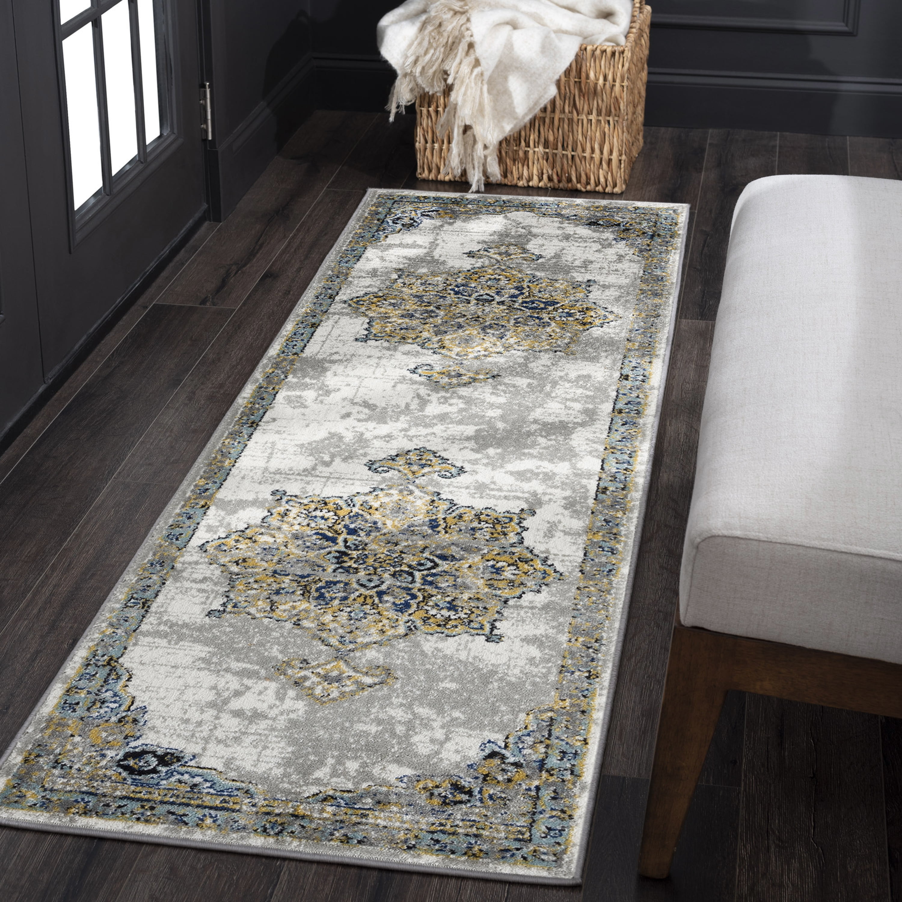 Traditional 2x8 Area Rug (2'3'' x 7'3'') Medallion Cream, Blue Indoor Runner Easy to Clean