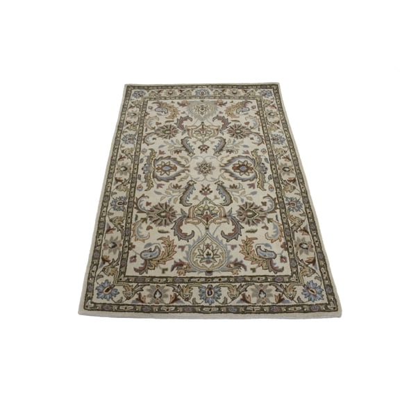 Traditional Cream 4X6 Agra Oriental Rug