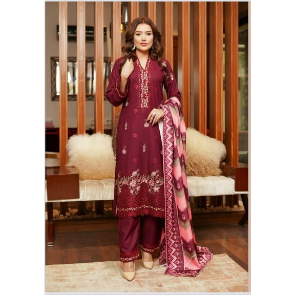 Traditional Pakistani Salwar Kameez, Cultural Wear for Women