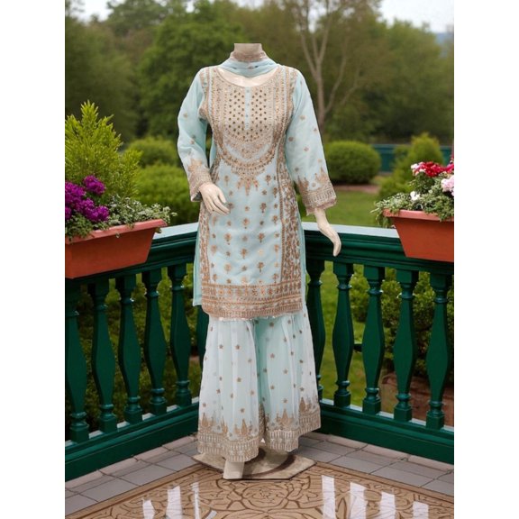 Traditional Salwar Kameez, Cultural Wear for Women, Aug05