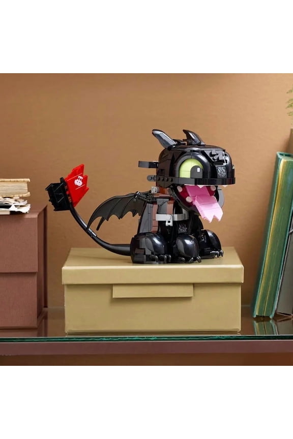 How to Train Your Dragon Toothless Building Set for Adults, 784 Pieces, Posable Night Fury Dragon Model, Ages 18+, Collectible Display for Office, Bedroom or Bookshelf, Gift for Movie Fans
