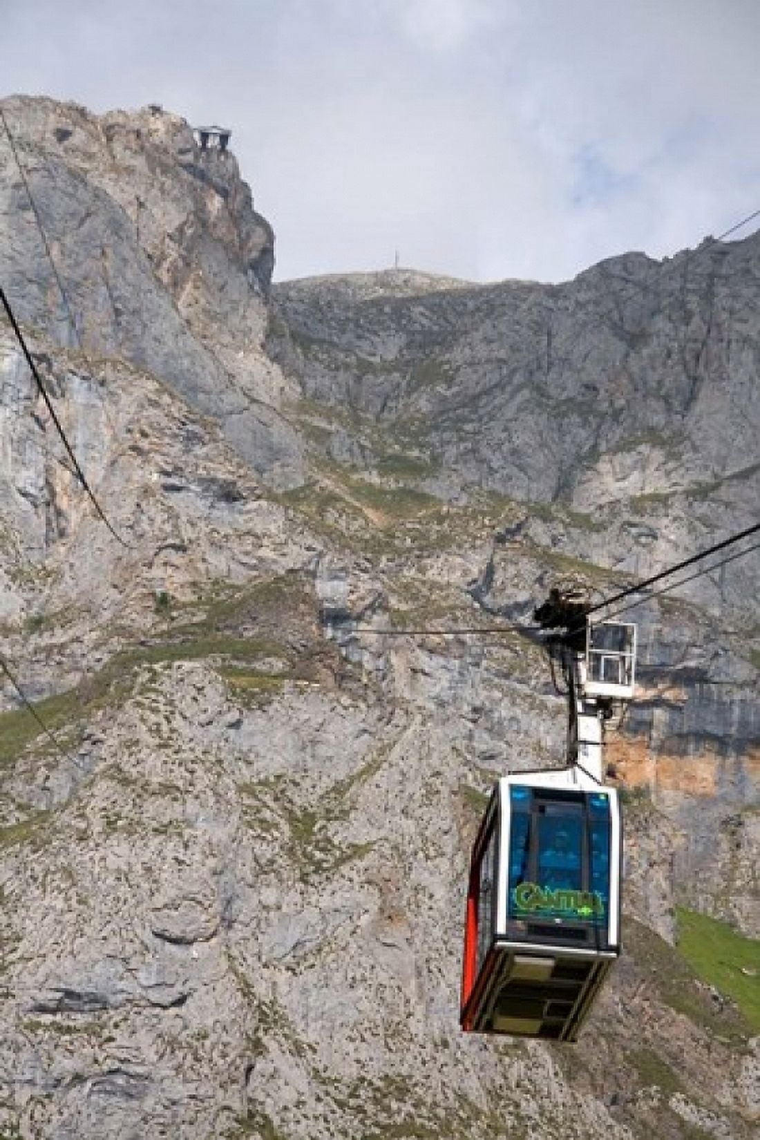 Tram Picos de Europa at Fuente De Spain Canvas Art - David R Frazier DanitaDelimont (23 x 35)